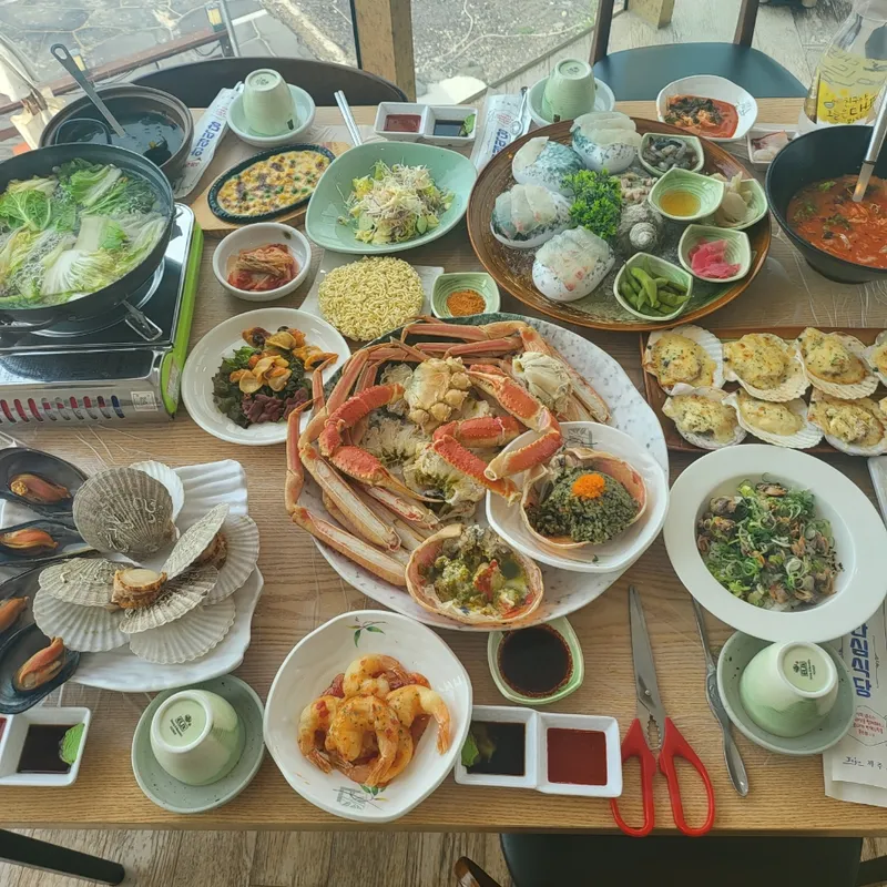 제주대게회타운 제주용두암본점 사진 2