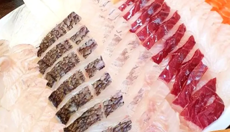 강릉 중앙시장 횟집 파란간판집 사진 1