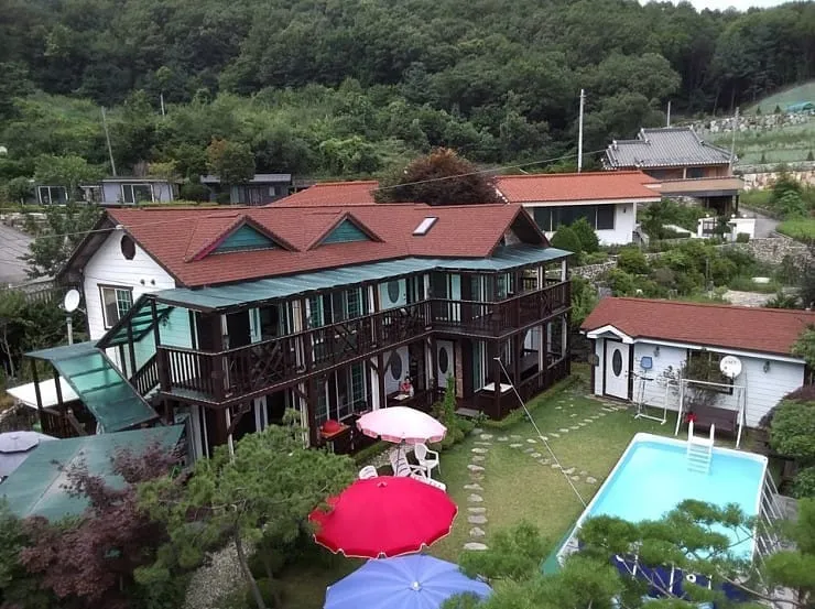 숲속의 하루 펜션 사진 1