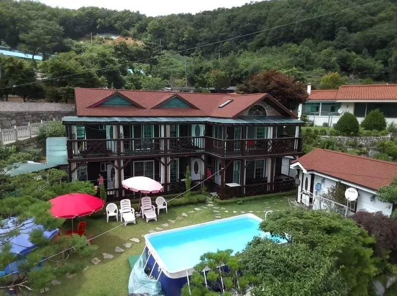 숲속의 하루 펜션 사진 4